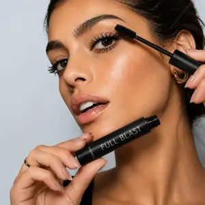 https://content.farmasi.es/Product/1001504_64_3.webp