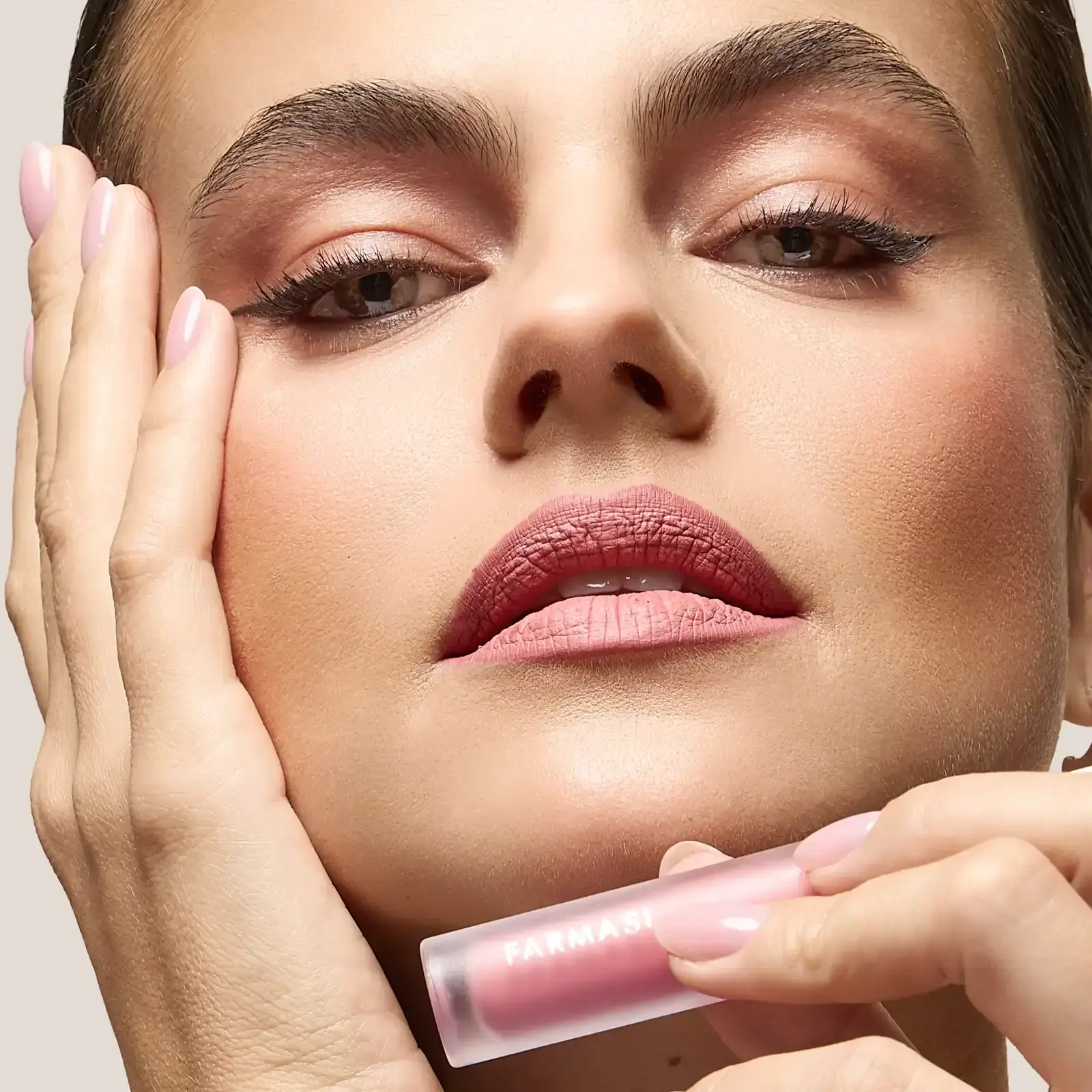 https://content.farmasi.es/Product/1001805_400_2.webp