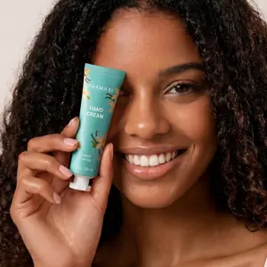 https://content.farmasi.es/Product/1002799_64_5.webp